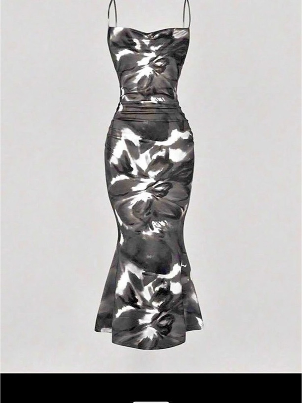 Floral Print Pleated Dress Maxi Dress in Black & White